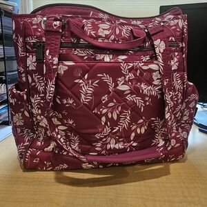 NWT Lug bag - Cabby Fourish Berry